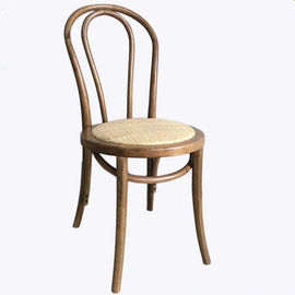 높은 뒤 대중음식점 단단한 나무 의자는/나무로 되는 식사 의자를 덮개를 씌웠습니다