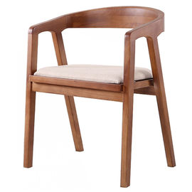 가죽 인승 및 팔걸이를 가진 가구를 식사하는 현대 단단한 나무 의자